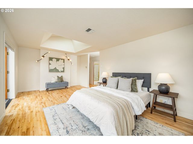 2540 LINCOLN St, Eugene, OR 97405