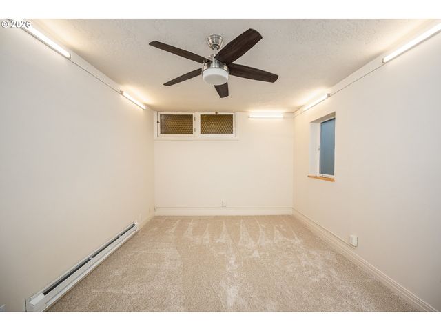 2540 LINCOLN St, Eugene, OR 97405