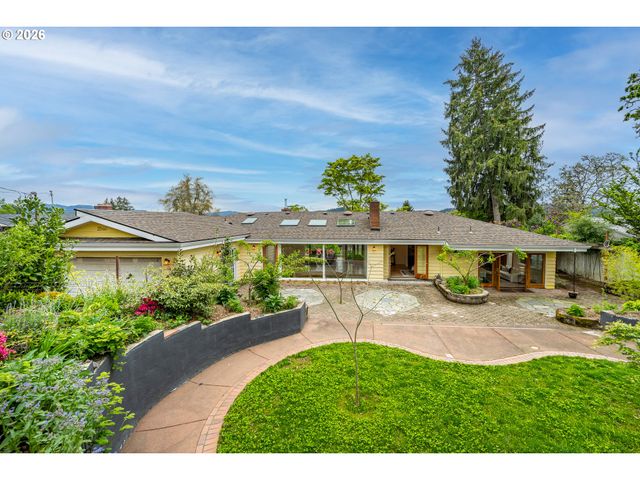 2540 LINCOLN St, Eugene, OR 97405