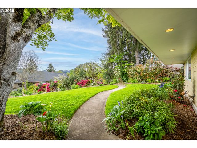 2540 LINCOLN St, Eugene, OR 97405