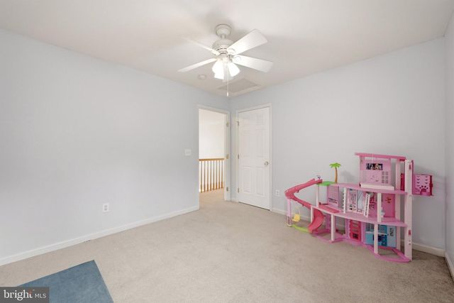 49 PEBBLE CIR, Charles Town, WV 25414