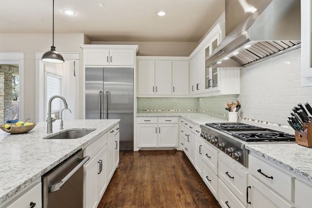 6840 Casa Loma Avenue, Dallas, TX 75214