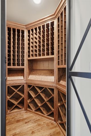 6840 Casa Loma Avenue, Dallas, TX 75214