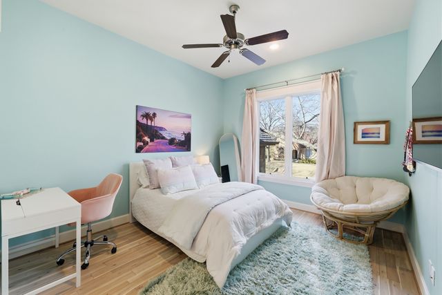 6840 Casa Loma Avenue, Dallas, TX 75214