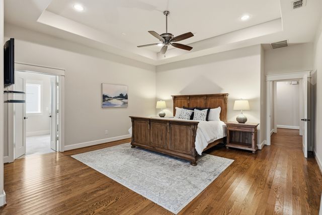 6840 Casa Loma Avenue, Dallas, TX 75214