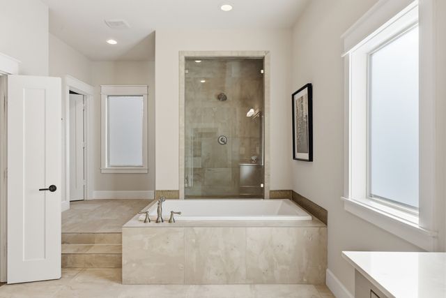 6840 Casa Loma Avenue, Dallas, TX 75214