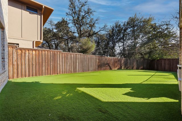 6840 Casa Loma Avenue, Dallas, TX 75214