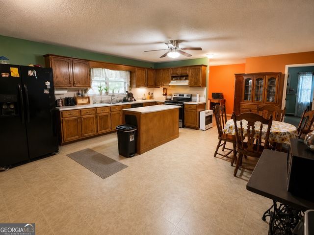839 Cannafax Road, Barnesville, GA 30204