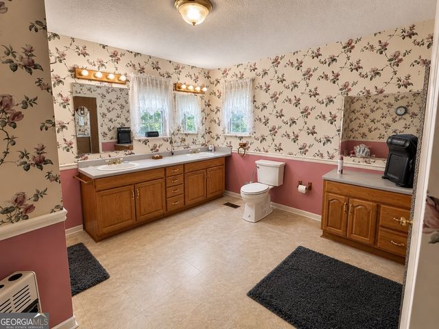 839 Cannafax Road, Barnesville, GA 30204