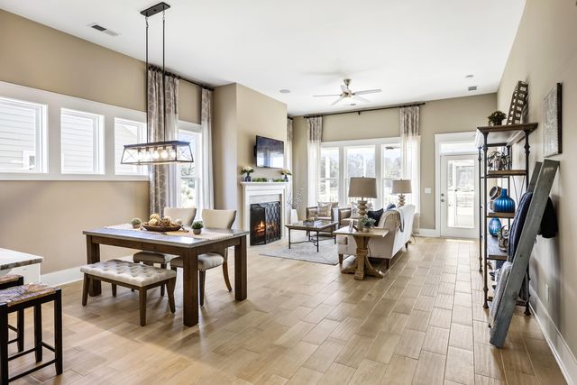 477 Hundred Oaks Parkway, Summerville, SC 29483