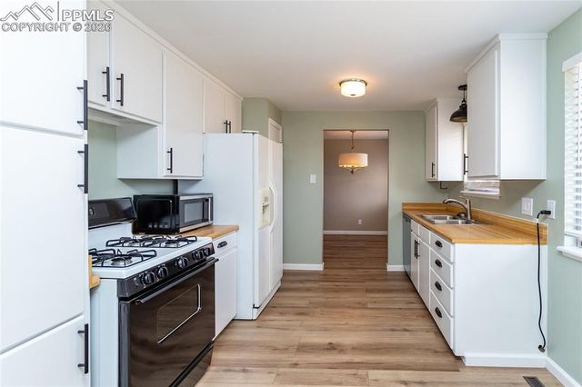 2923 Virginia Avenue, Colorado Springs, CO 80907