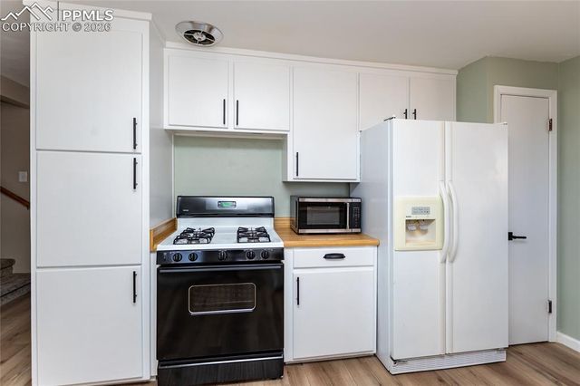 2923 Virginia Avenue, Colorado Springs, CO 80907