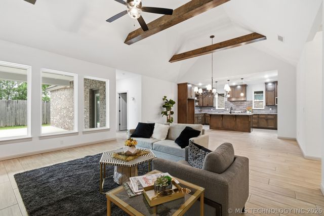 1218 N Elder Avenue, Broken Arrow, OK 74012