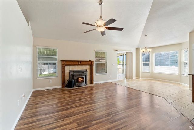 949 E CHRIS CIR, Clearfield, UT 84015