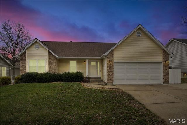 3705 Olsney Drive, St Charles, MO 63303