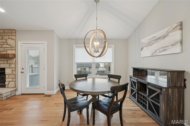 3705 Olsney Drive, St Charles, MO 63303