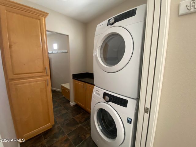 2330 S Eno Avenue, Apache Junction, AZ 85119