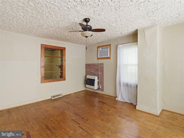 814 TRITAPOE DR, Knoxville, MD 21758