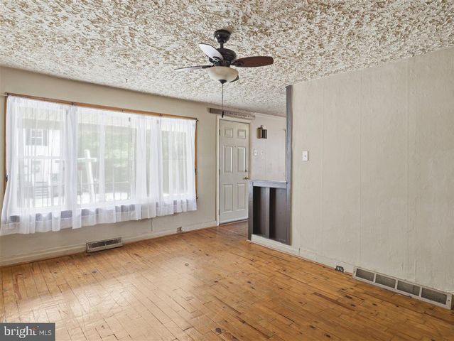 814 TRITAPOE DR, Knoxville, MD 21758