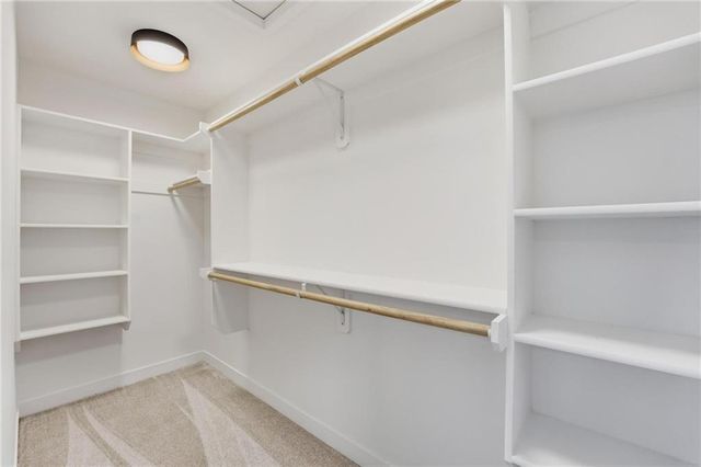 217 NW Orchard Court, Lee's Summit, MO 64063