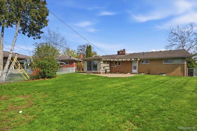 7439 Carrousel Boulevard, Westland, MI 48185