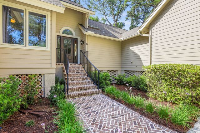 6 Governors Ln, Hilton Head Island, SC 29928
