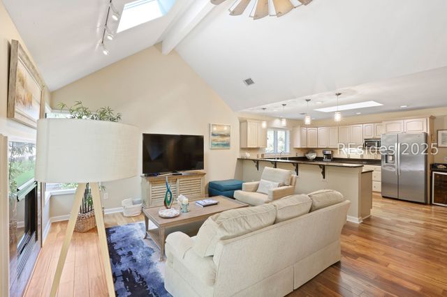 6 Governors Ln, Hilton Head Island, SC 29928