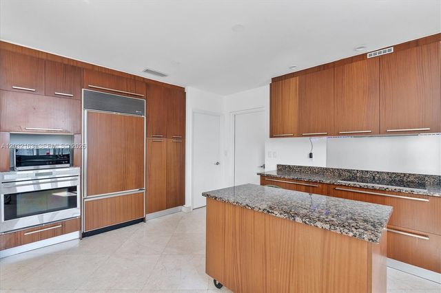 15901 Collins Ave 904, Sunny Isles Beach, FL 33160