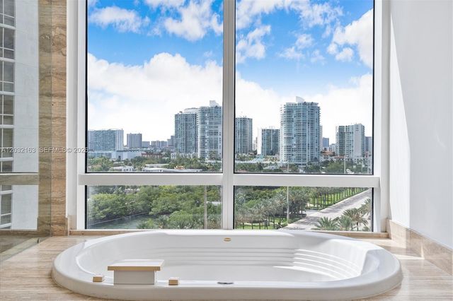 15901 Collins Ave 904, Sunny Isles Beach, FL 33160