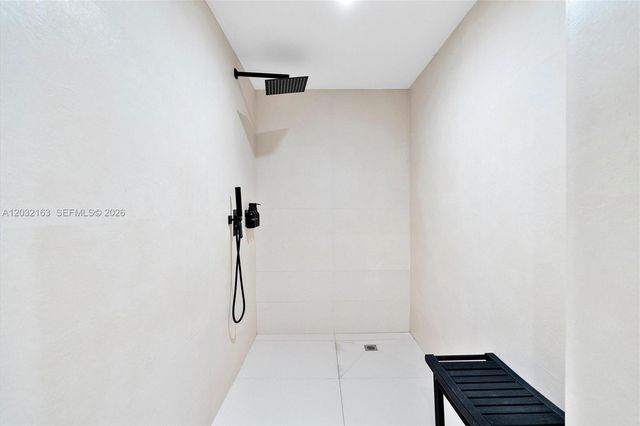 15901 Collins Ave 904, Sunny Isles Beach, FL 33160