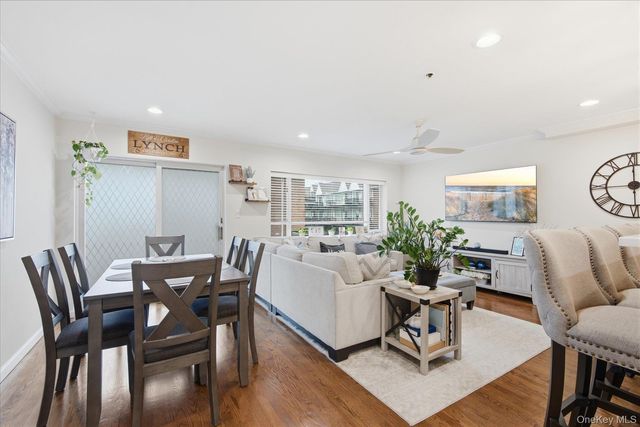 108 Atlantic Avenue 37, Lynbrook, NY 11563