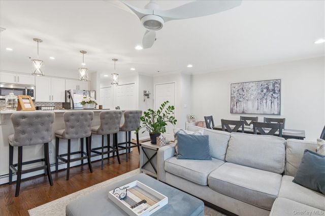 108 Atlantic Avenue 37, Lynbrook, NY 11563