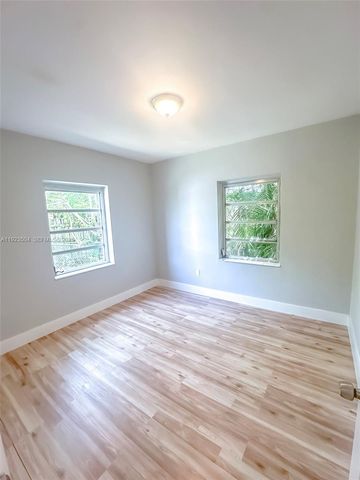 14801 Lincoln Blvd, Miami, FL 33176