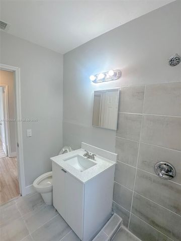 14801 Lincoln Blvd, Miami, FL 33176