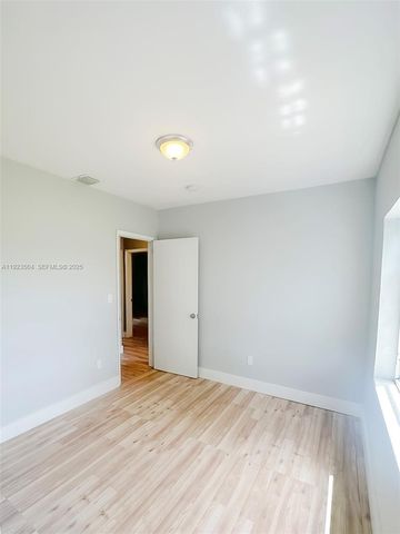 14801 Lincoln Blvd, Miami, FL 33176