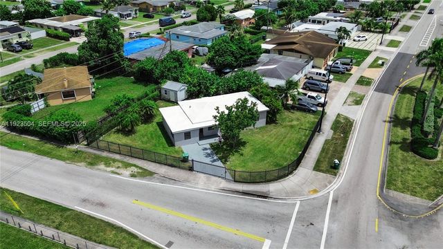 14801 Lincoln Blvd, Miami, FL 33176