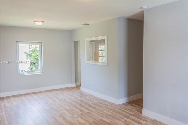 14801 Lincoln Blvd, Miami, FL 33176