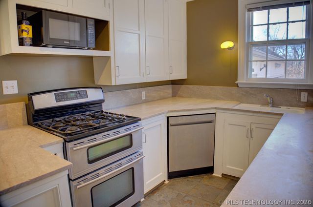 3015 S Madison Avenue, Tulsa, OK 74114