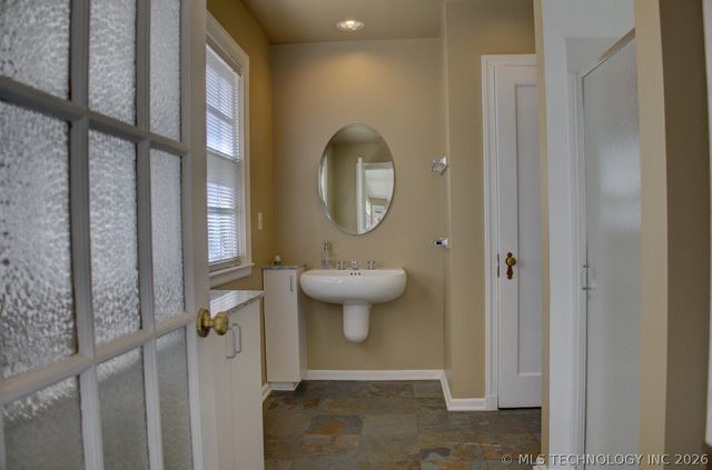 3015 S Madison Avenue, Tulsa, OK 74114