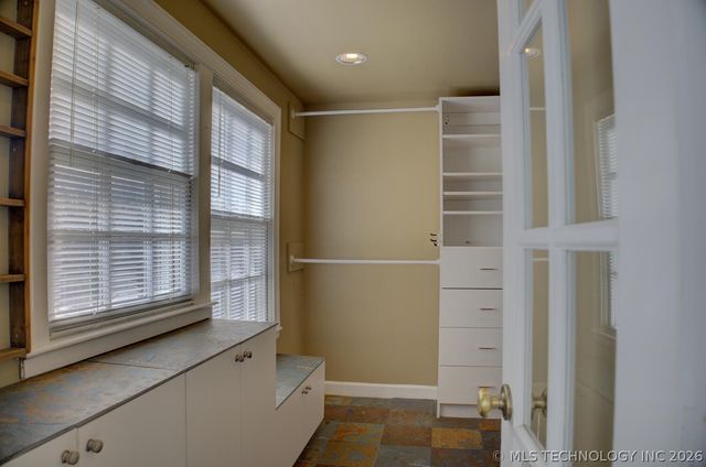 3015 S Madison Avenue, Tulsa, OK 74114