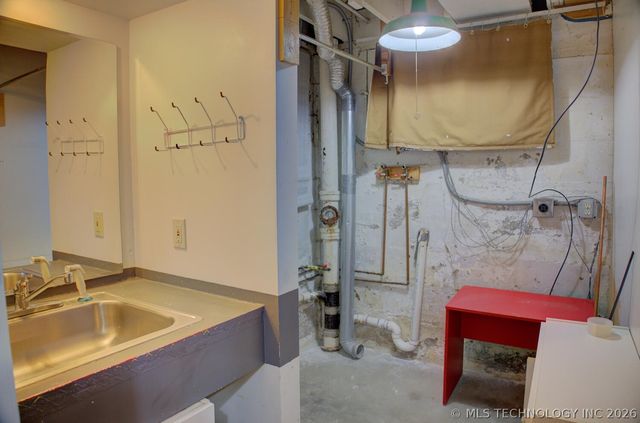 3015 S Madison Avenue, Tulsa, OK 74114