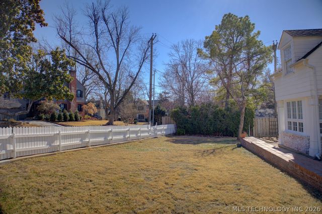 3015 S Madison Avenue, Tulsa, OK 74114