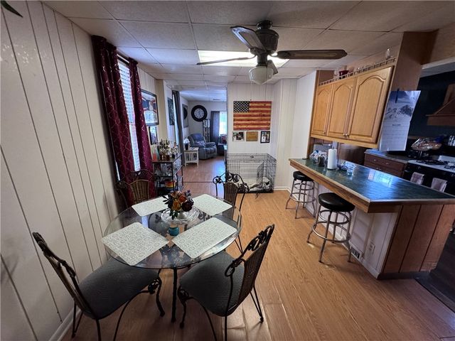915 Evans St, New Kensington, PA 15068