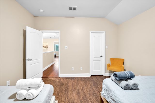 308 foxbury Drive, Euless, TX 76040