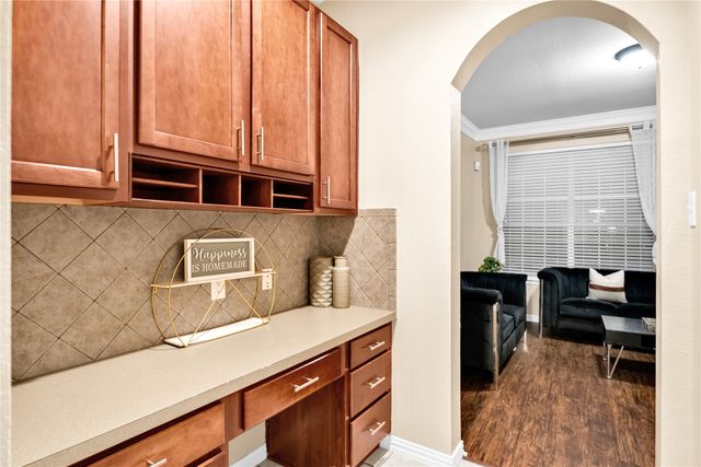 308 foxbury Drive, Euless, TX 76040