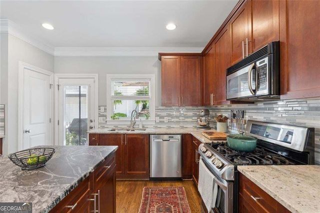 1673 Barfield Run NW, Atlanta, GA 30318