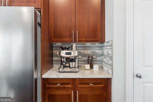 1673 Barfield Run NW, Atlanta, GA 30318