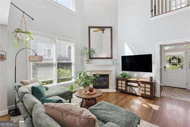 1673 Barfield Run NW, Atlanta, GA 30318