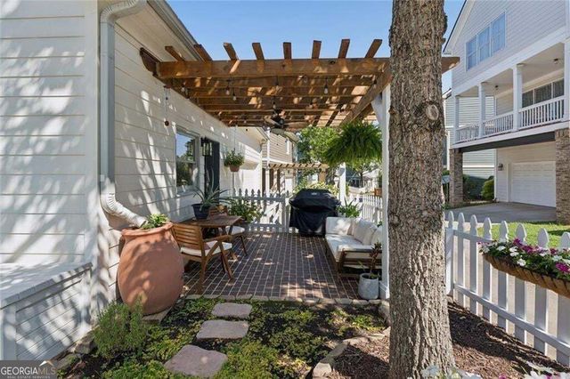 1673 Barfield Run NW, Atlanta, GA 30318