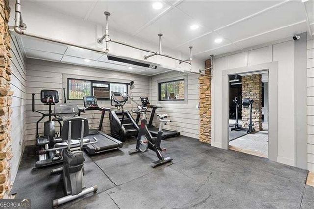1673 Barfield Run NW, Atlanta, GA 30318